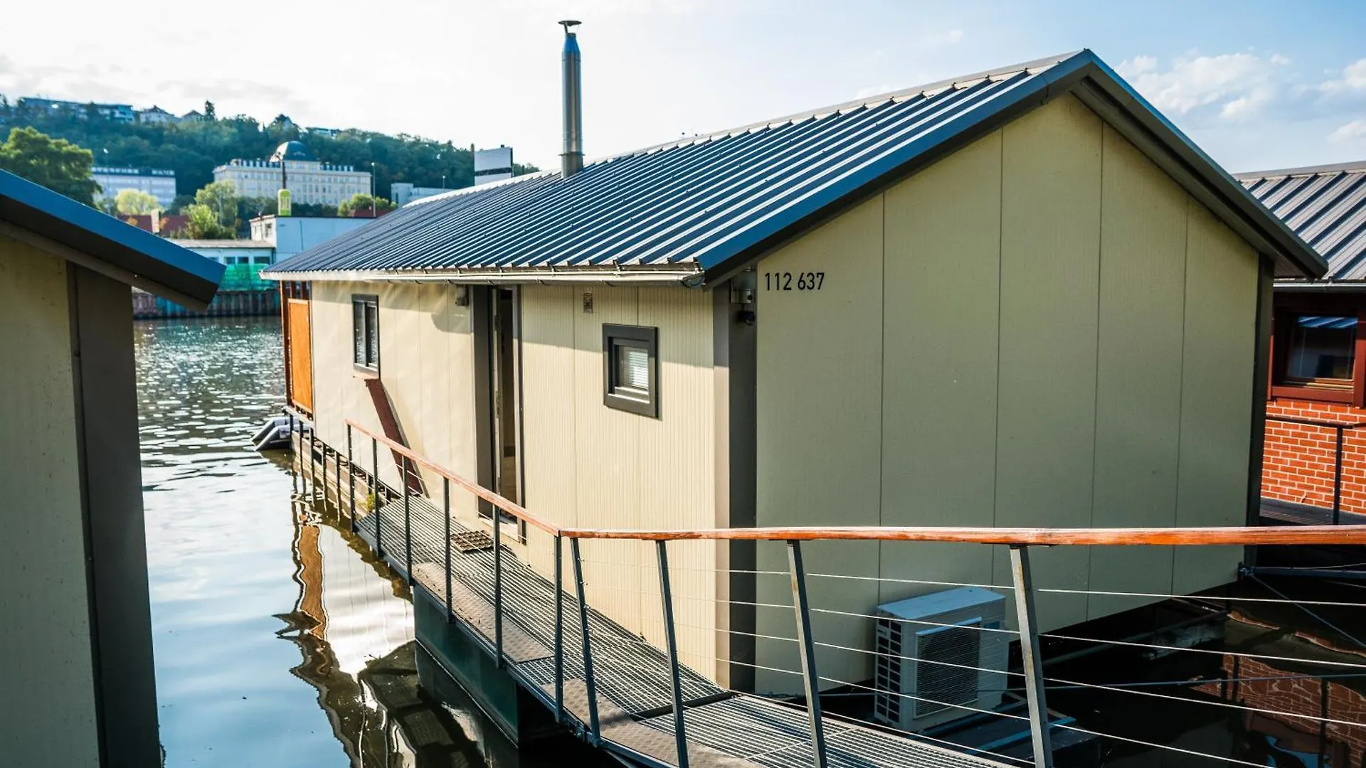 Botel Hotel Houseboat Franklin - Houseboats Benjamin & Franklin Praga