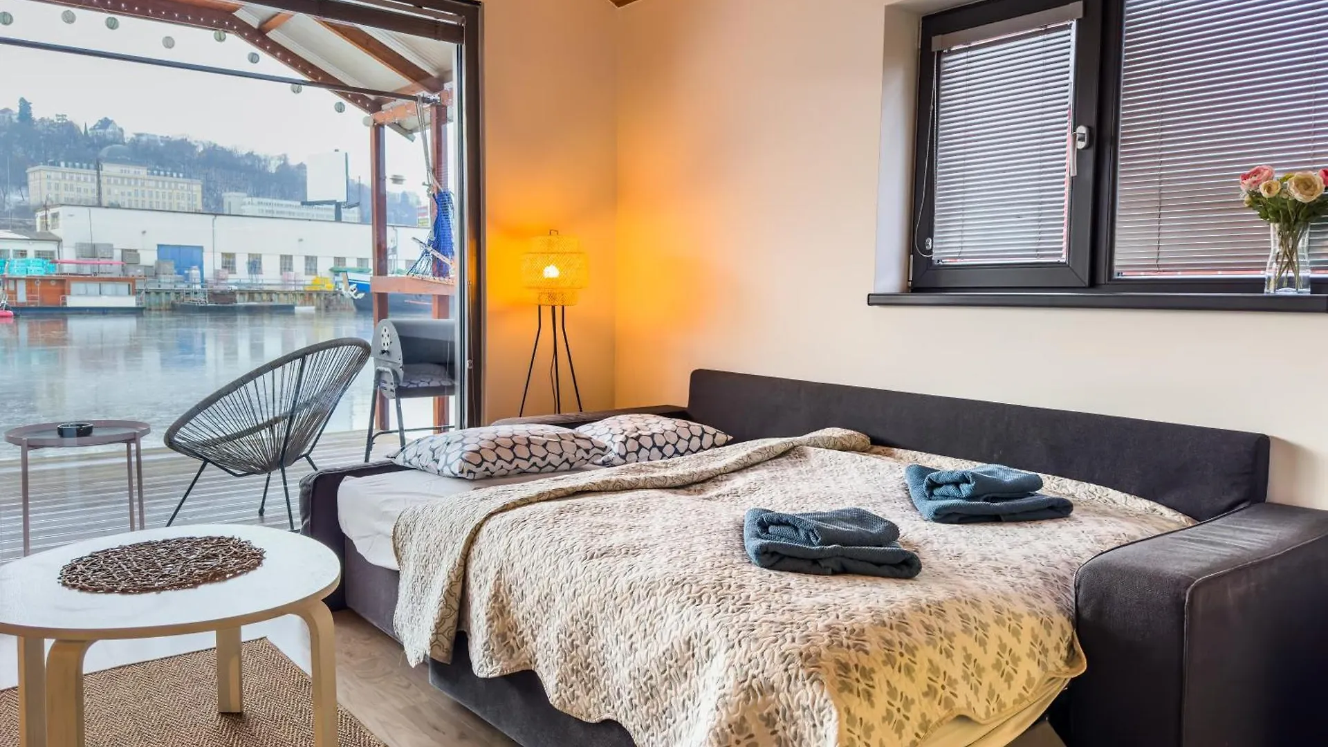 Hotel Houseboat Franklin - Houseboats Benjamin & Franklin Prag Tschechische Republik