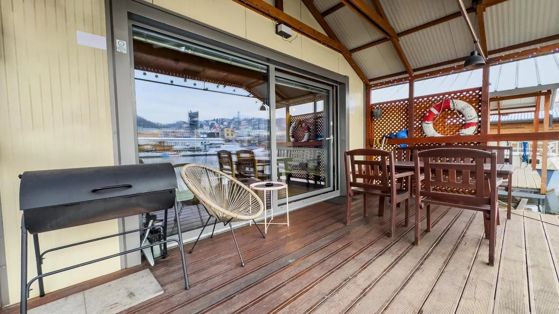 Hotel Houseboat Franklin - Houseboats Benjamin & Franklin Prag Botel