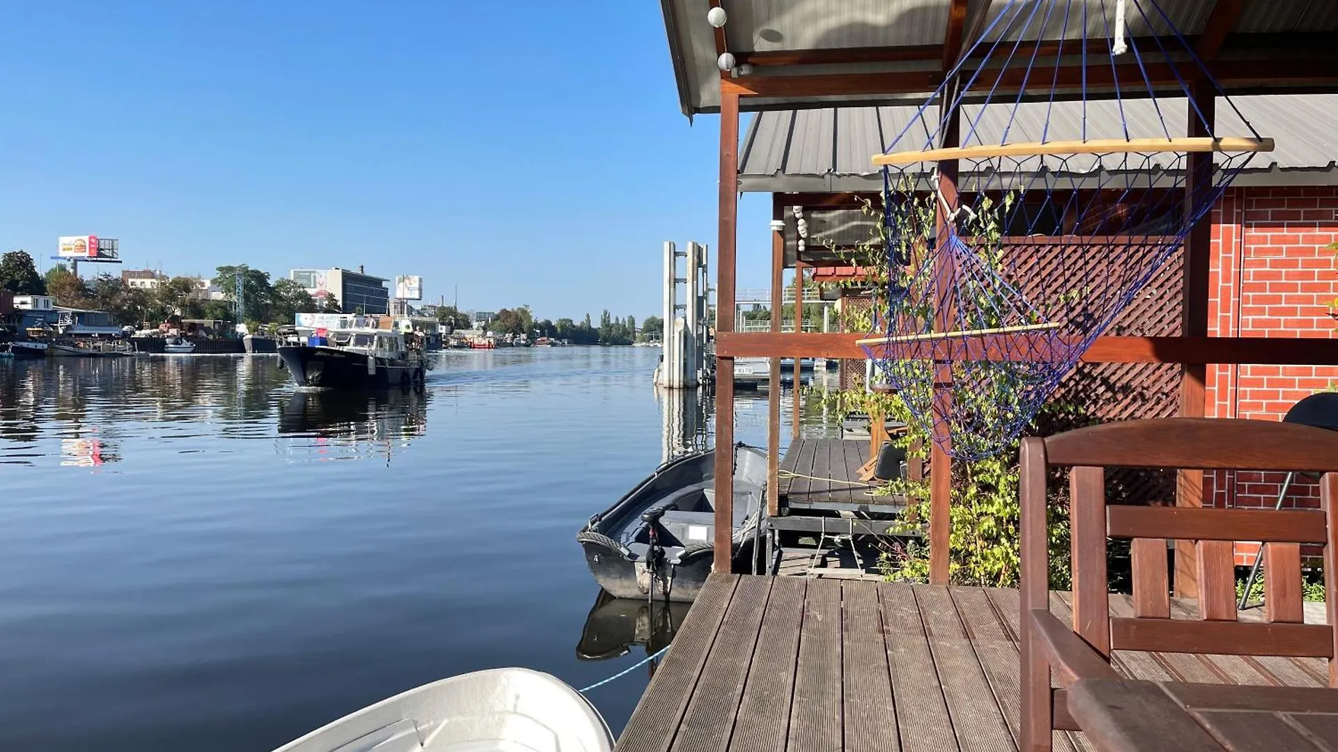 Botel Hotel Houseboat Franklin - Houseboats Benjamin & Franklin Prag Tschechische Republik